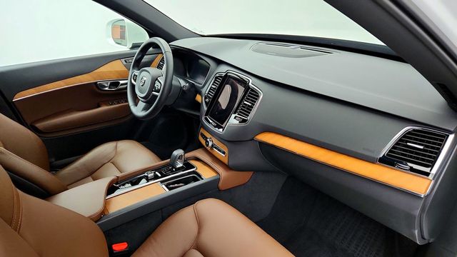 2025 Volvo XC90 Plug-In Hybrid T8 AWD Plus 7-Seater w/ 21'' Wheels & harman/kardon Audio - 23085058 - 24