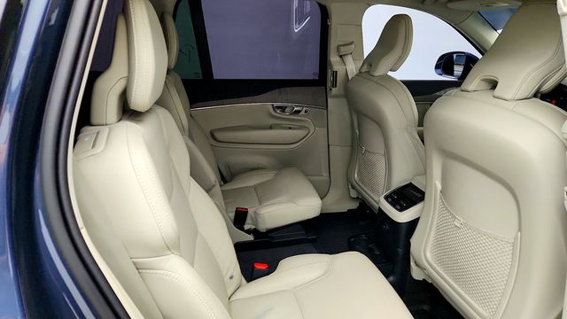 2025 Volvo XC90 Plug-In Hybrid T8 AWD Ultra 6-Seater - 23082884 - 22