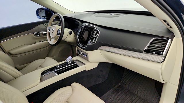 2025 Volvo XC90 Plug-In Hybrid T8 AWD Ultra 6-Seater - 23082884 - 24