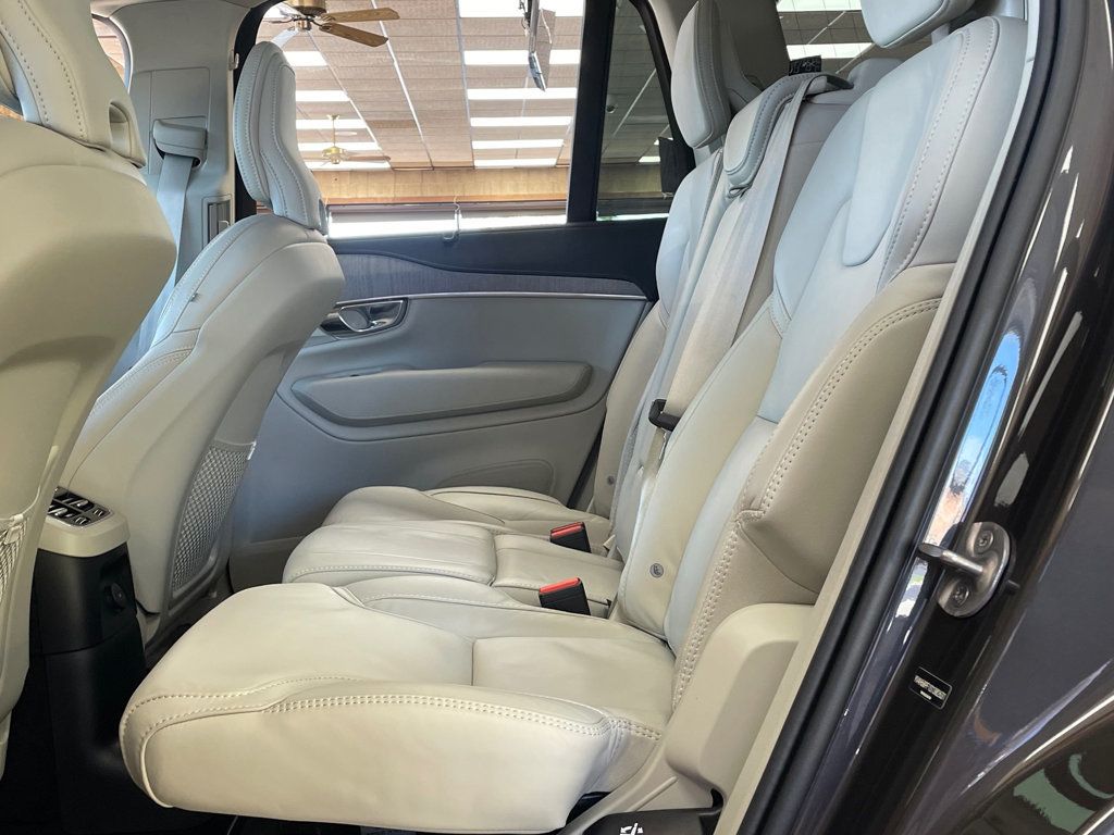 2025 Volvo XC90 Plug-In Hybrid T8 AWD Ultra 7-Seater - 23092993 - 17