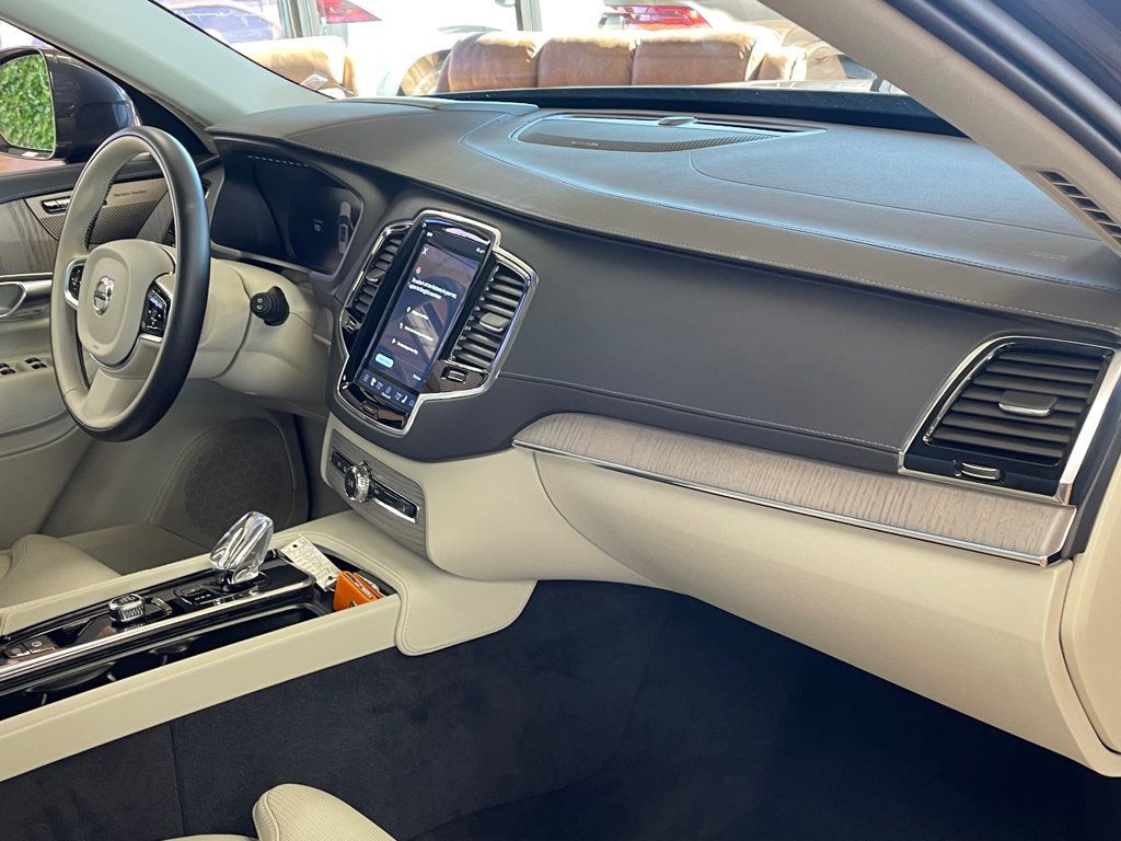 2025 Volvo XC90 Plug-In Hybrid T8 AWD Ultra 7-Seater - 23092993 - 23