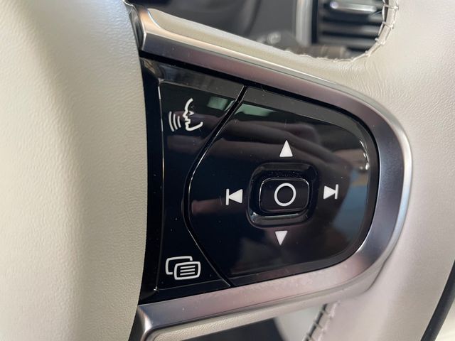2025 Volvo XC90 Plug-In Hybrid T8 AWD Ultra 7-Seater - 23092993 - 26