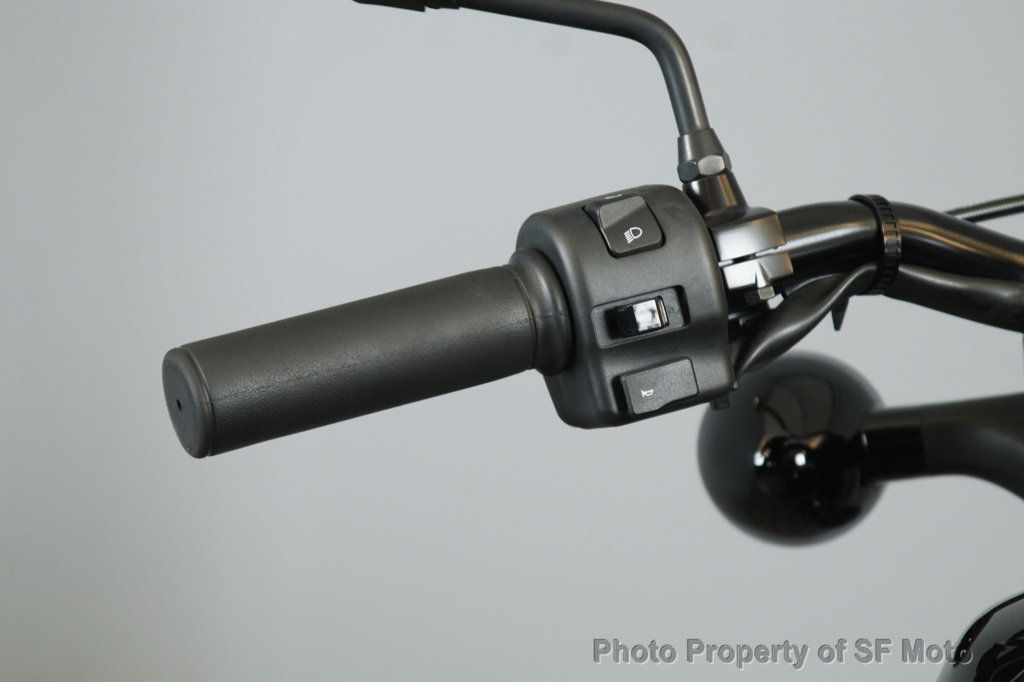 2025 Yamaha Bolt R-Spec Black One Owner, 2441 Mi - 22943895 - 30