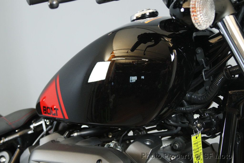 2025 Yamaha Bolt R-Spec Black One Owner, 2441 Mi - 22943895 - 32