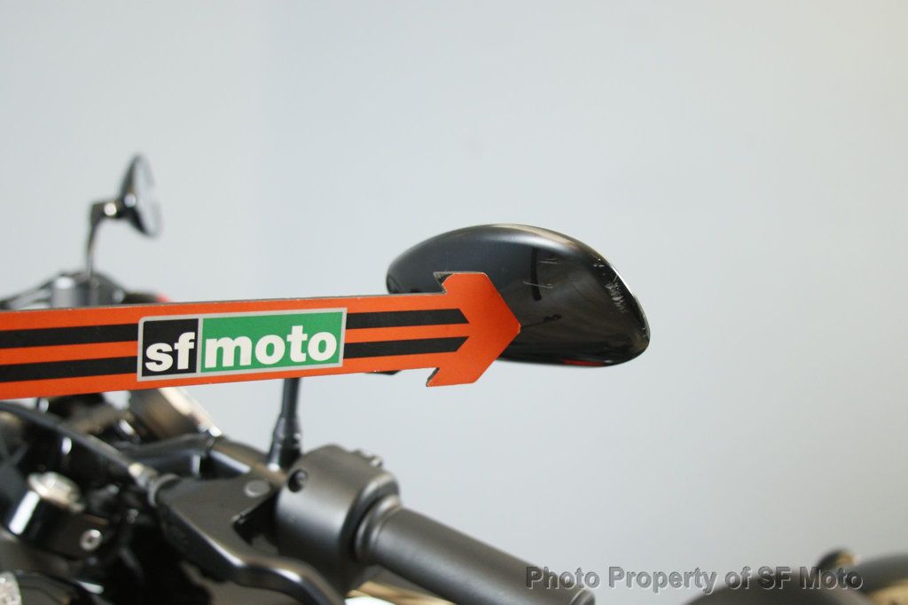 2025 Yamaha Bolt R-Spec Black One Owner, 2441 Mi - 22943895 - 52