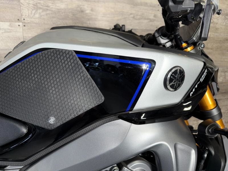 2025 Yamaha MT-09 SP LIKE NEW! - 22905453 - 9