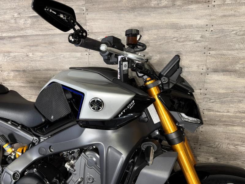 2025 Yamaha MT-09 SP LIKE NEW! - 22905453 - 3