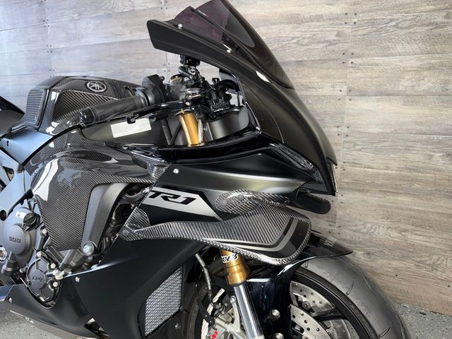 2025 Yamaha YZF-R1 Custom! - 23051203 - 4