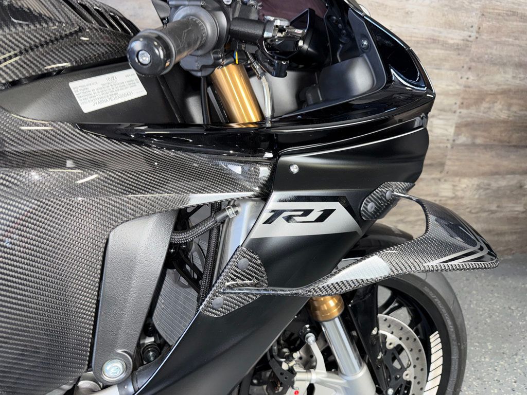 2025 Yamaha YZF-R1 Custom! - 23051203 - 5