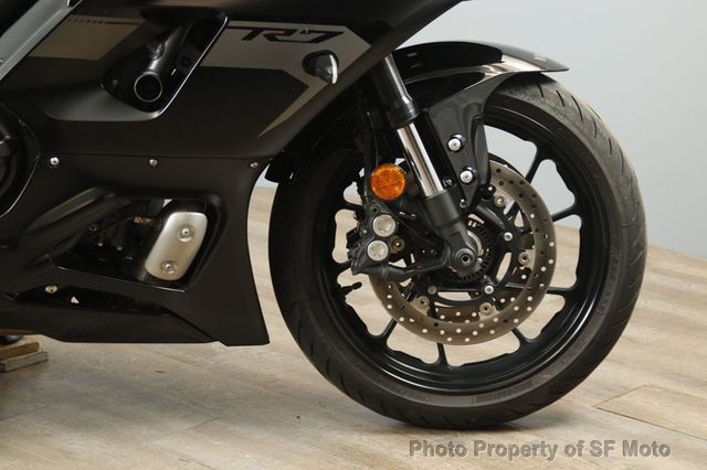 2025 Yamaha YZF-R7 1 Owner, 1810 Miles - 22982489 - 13