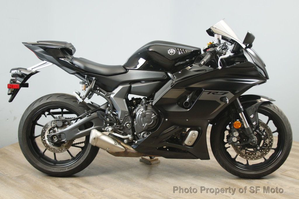 2025 Yamaha YZF-R7 1 Owner, 1810 Miles - 22982489 - 3