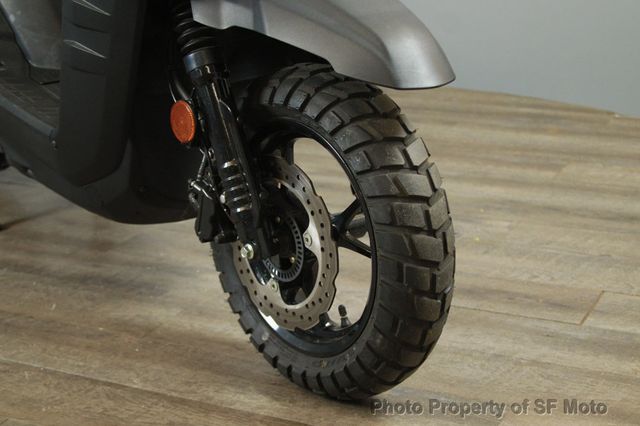 2025 Yamaha Zuma 125 One Owner, 1106 Mi - 22927240 - 21