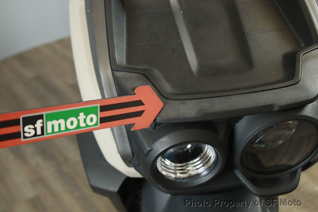 2025 Yamaha Zuma 125 One Owner, 1106 Mi - 22927240 - 42