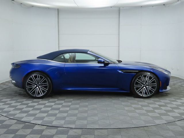 2026 Aston Martin DB12 Volante - 23037586 - 11