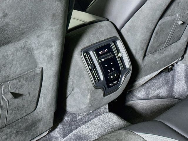2026 Aston Martin DBX S - 23085713 - 17