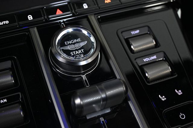 2026 Aston Martin Vantage S - 22984159 - 19