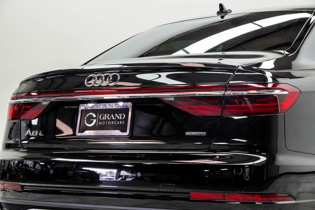 Audi A8 L photo 13
