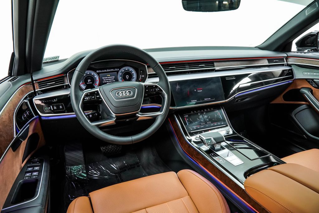 Audi A8 L photo 3