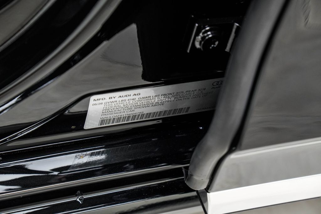 Audi A8 L photo 47