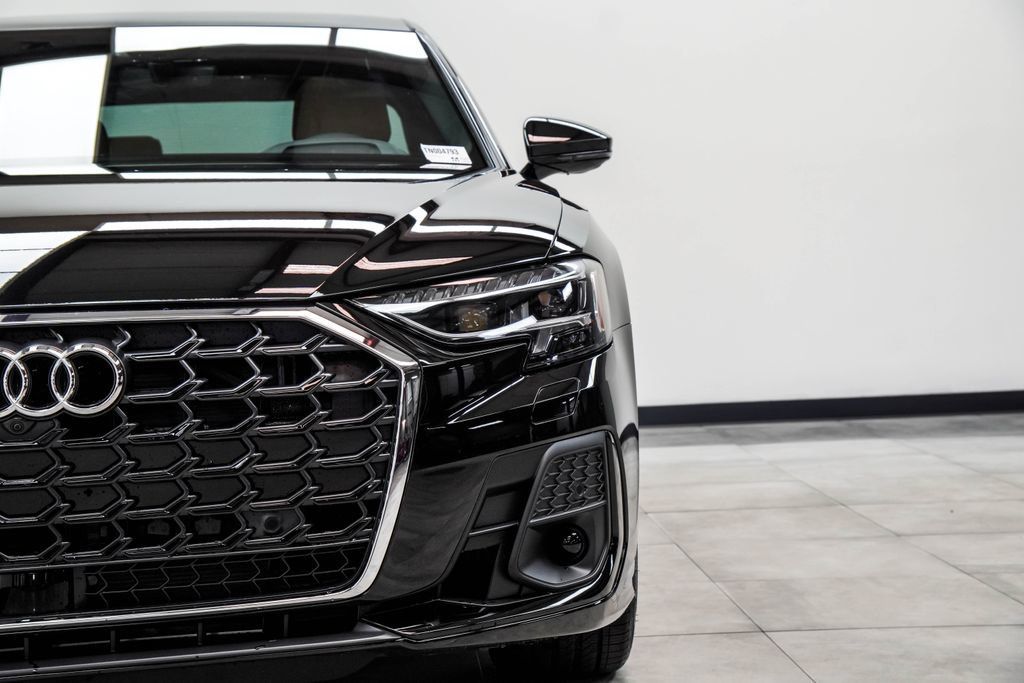 Audi A8 L photo 7