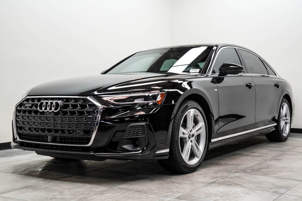 Audi A8 L photo 8