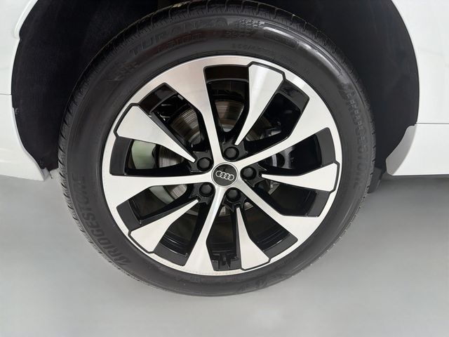 2026 Audi Q3 S line quattro - 23081017 - 34