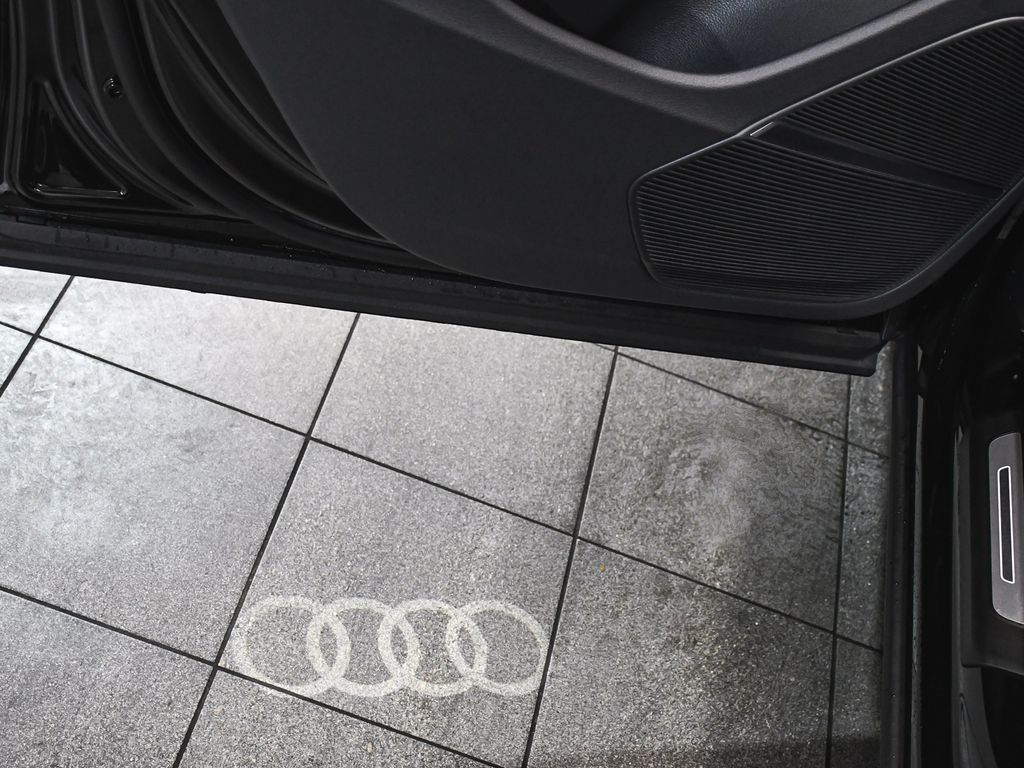 Audi Q7 photo 15