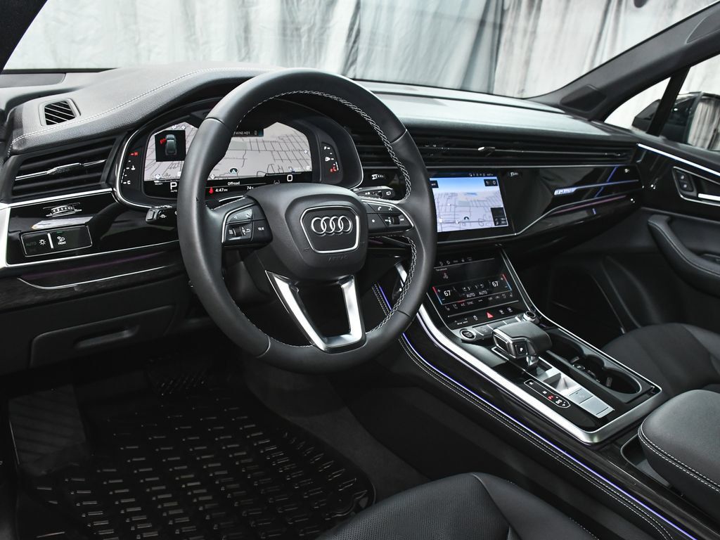 Audi Q7 photo 26
