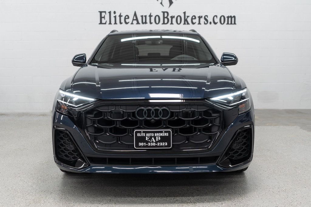 Audi Q8 photo 3