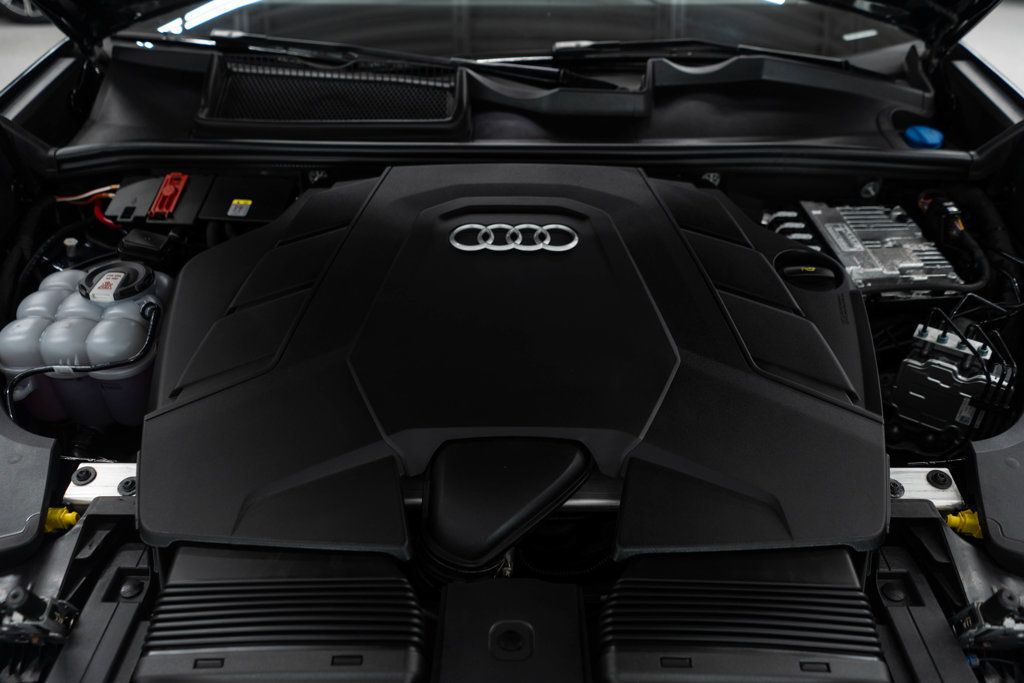 Audi Q8 photo 48