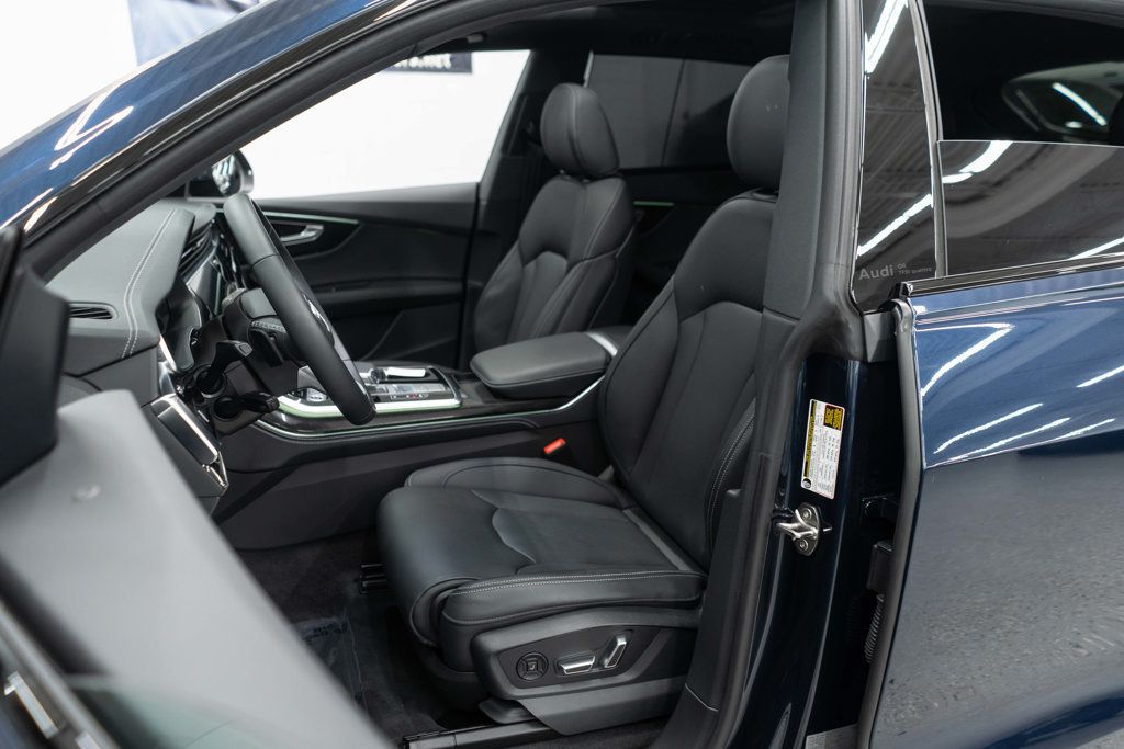 Audi Q8 photo 9