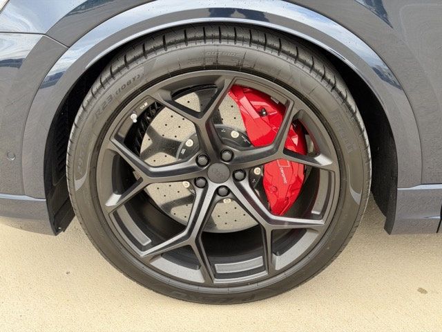 2026 Audi RS Q8 performance quattro - 23084014 - 34