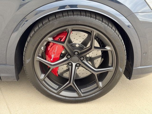 2026 Audi RS Q8 performance quattro - 23084014 - 36