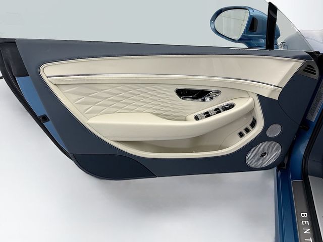 2026 Bentley Continental Azure - 23037217 - 22