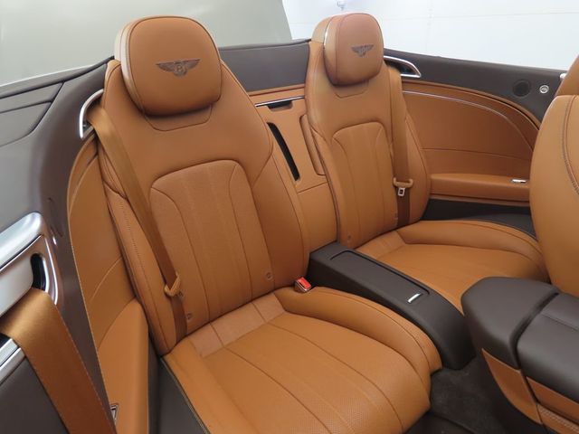 2026 Bentley Continental GTC - 22934899 - 29