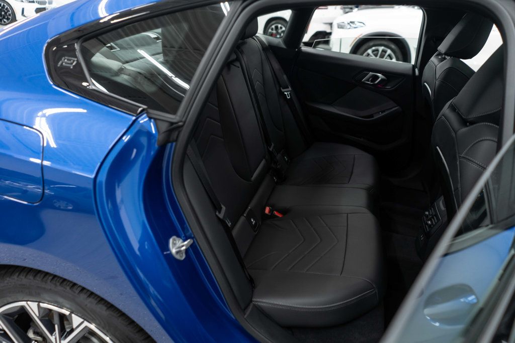 BMW 2 Series photo 13