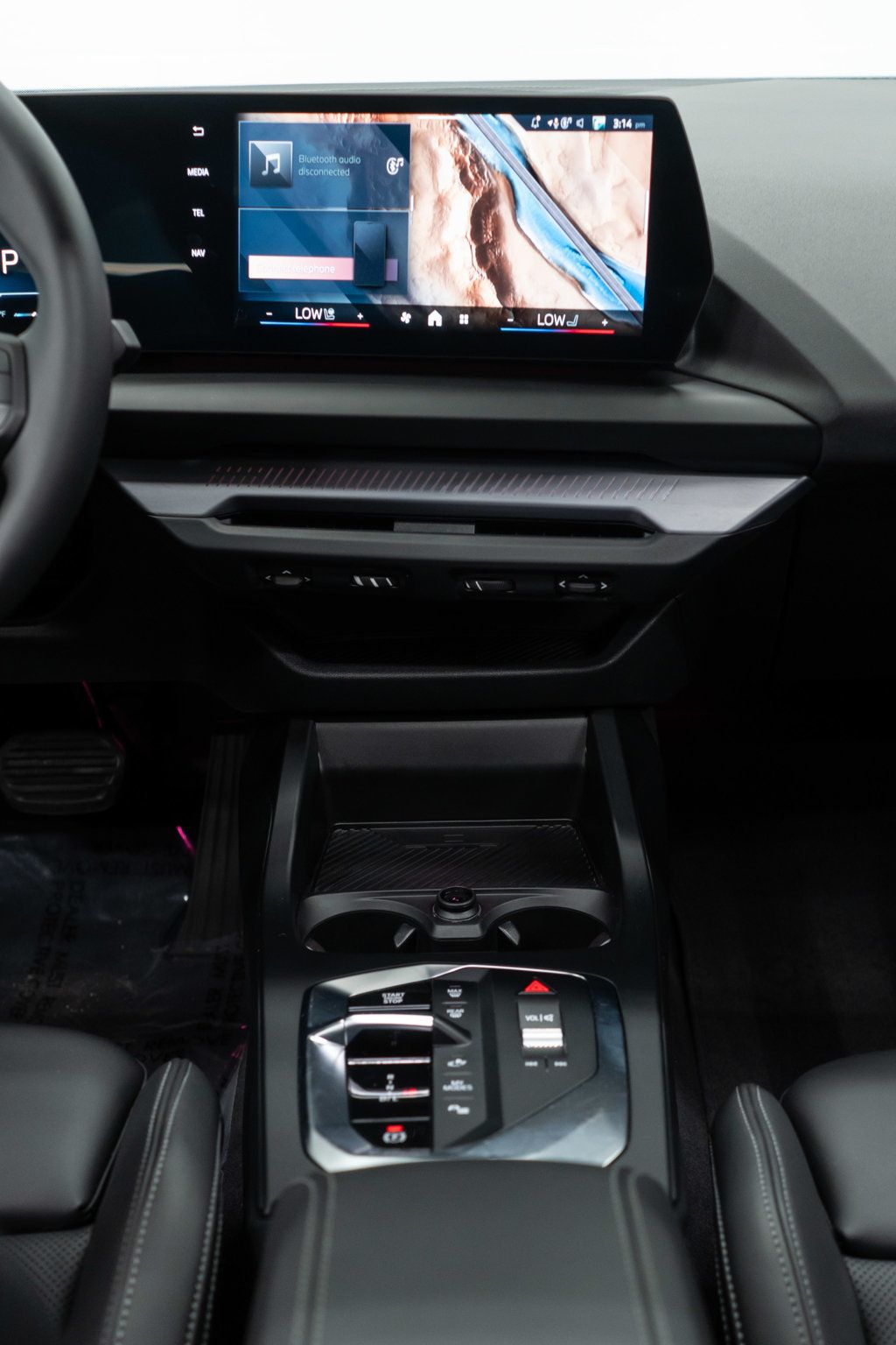 BMW 2 Series photo 26