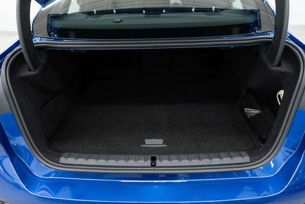 BMW 2 Series photo 30