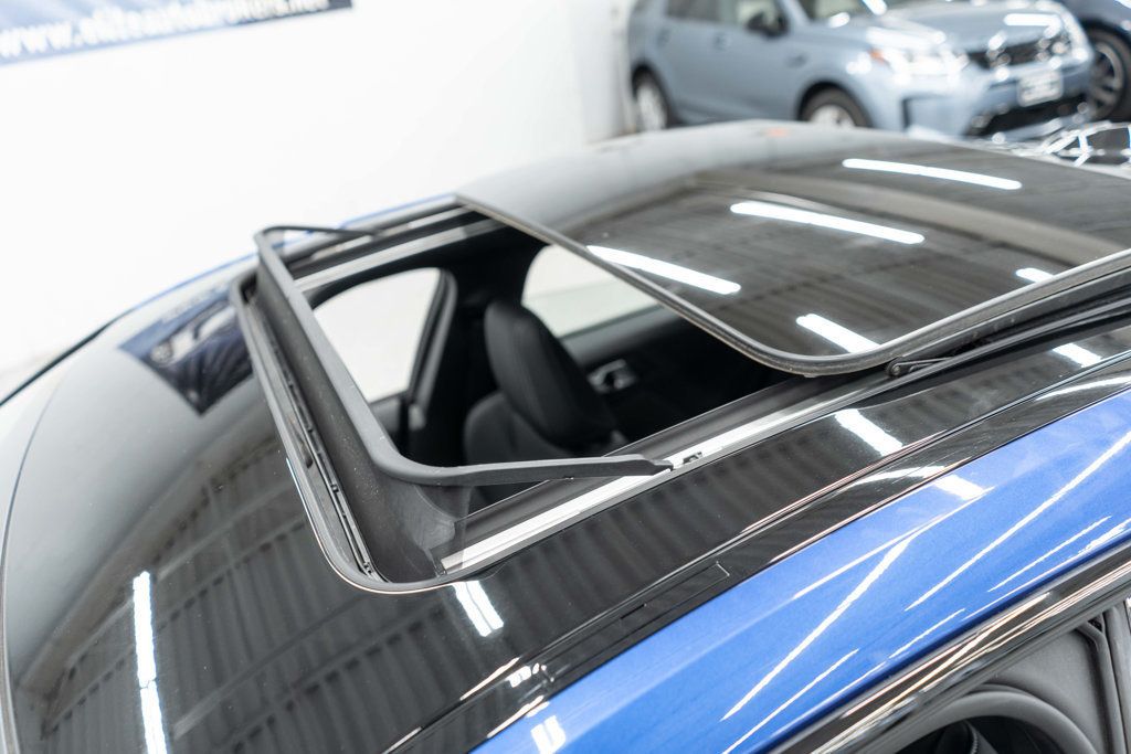 BMW 2 Series photo 38