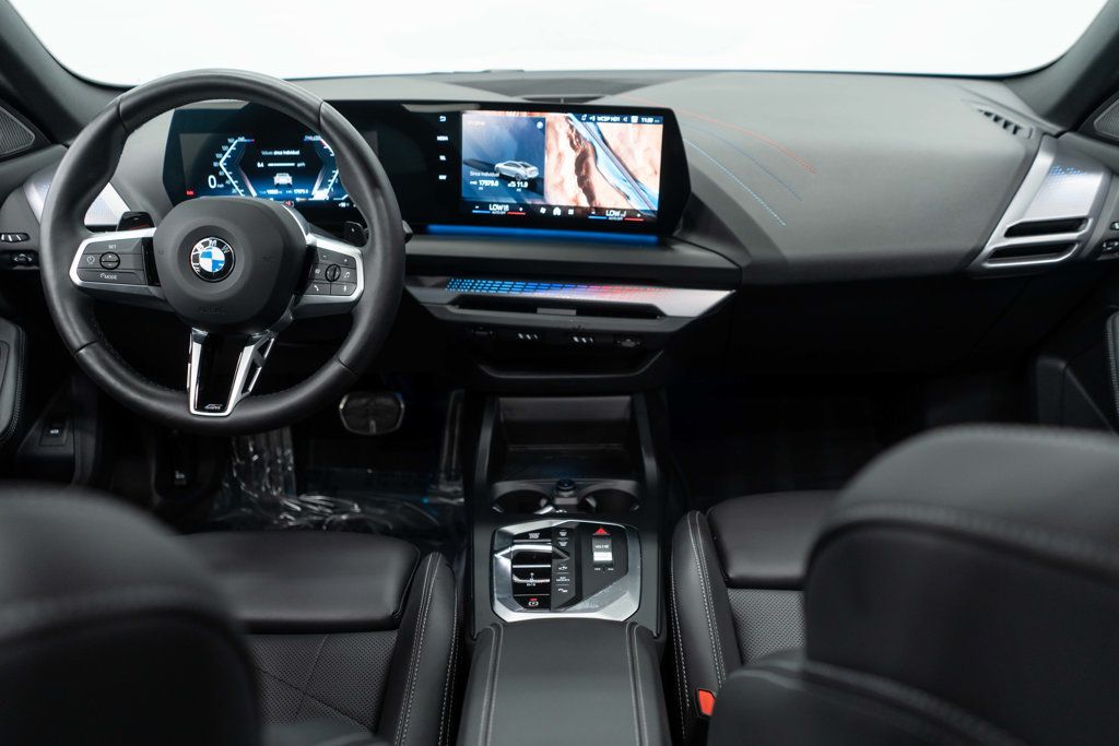 BMW 2 Series photo 10