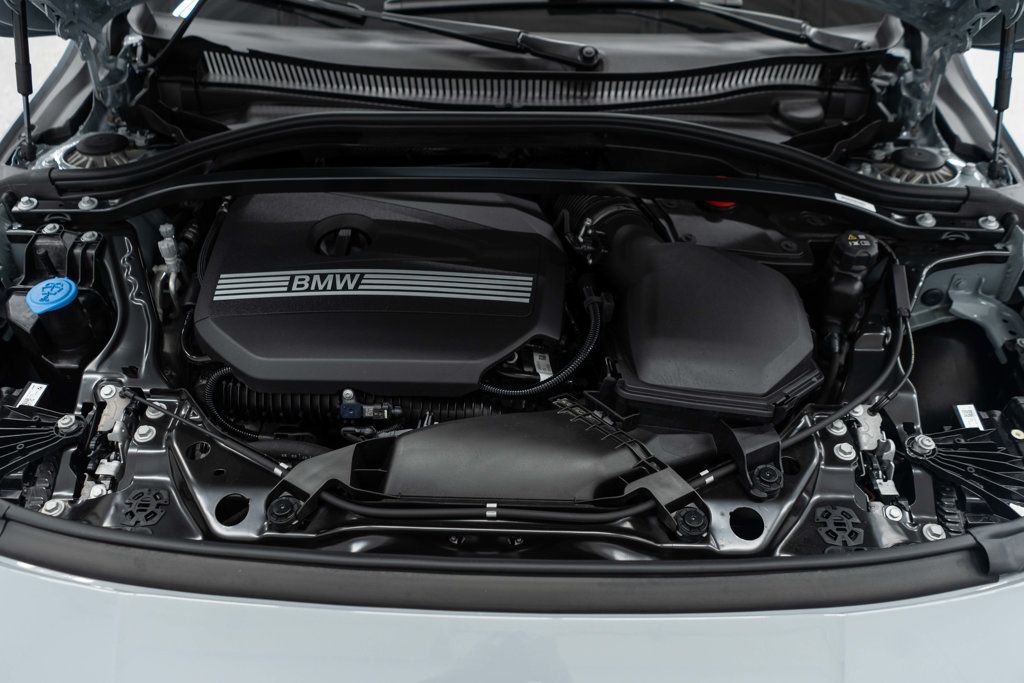 BMW 2 Series photo 39