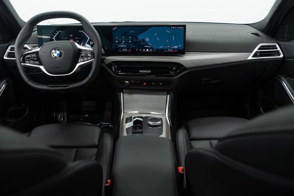 BMW 3 Series photo 8