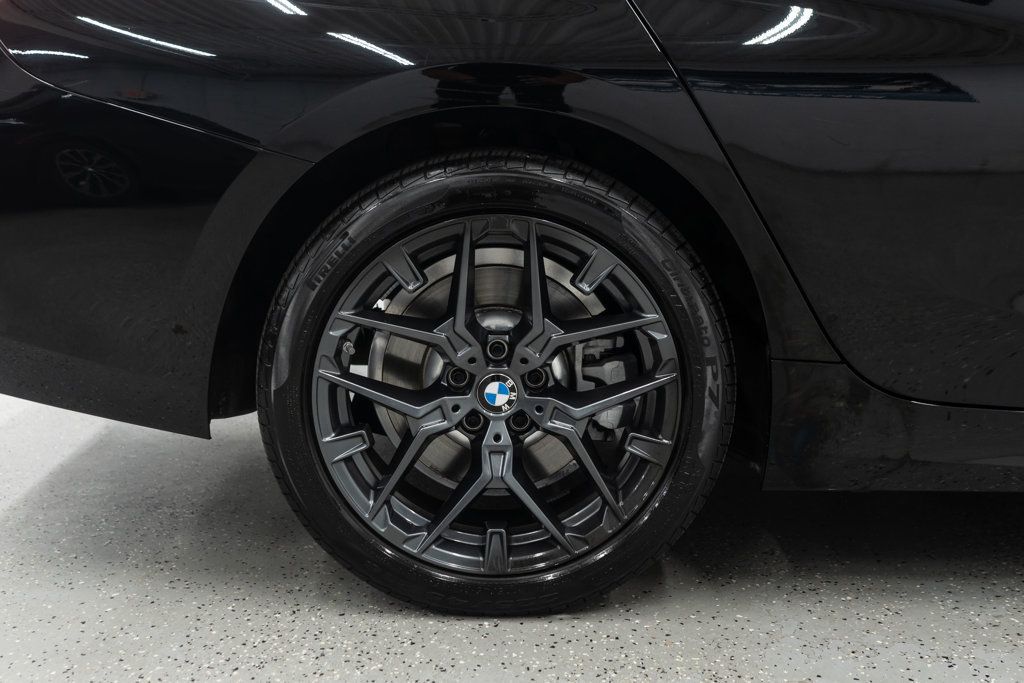 BMW 3 Series photo 36