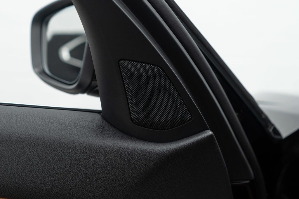 BMW 3 Series photo 43