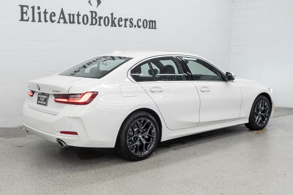 BMW 3 Series photo 39