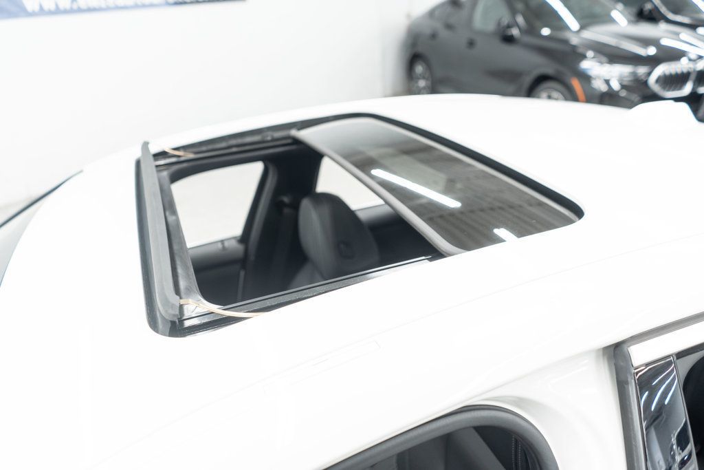 BMW 3 Series photo 49