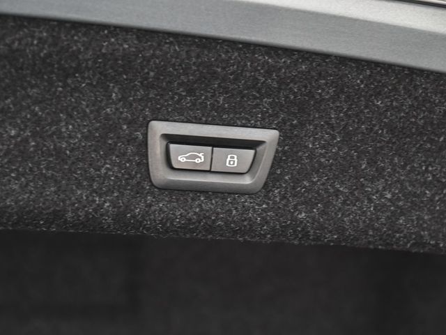 2026 BMW 3 Series 330i xDrive - 23030779 - 36
