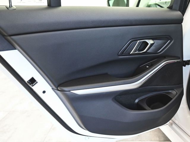 2026 BMW 3 Series 330i xDrive - 23031308 - 10