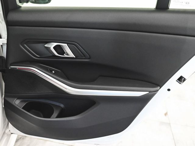2026 BMW 3 Series 330i xDrive - 23031308 - 11