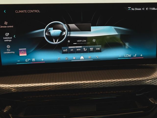 2026 BMW 3 Series 330i xDrive - 23031308 - 19